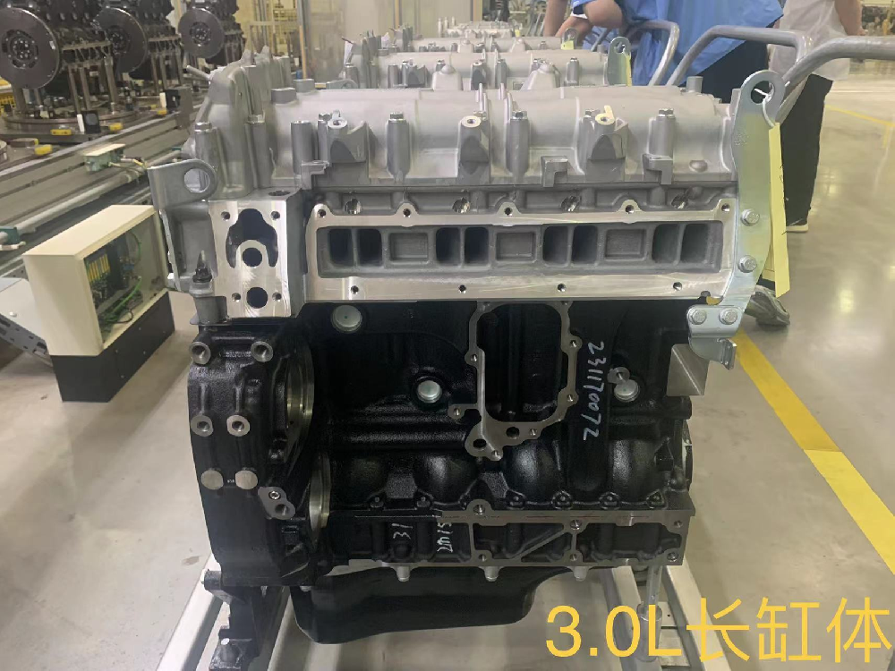 依維柯F1C凸機(jī)